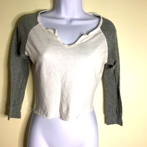 Forever 21 Split Neck Raglan Baseball crop Tee